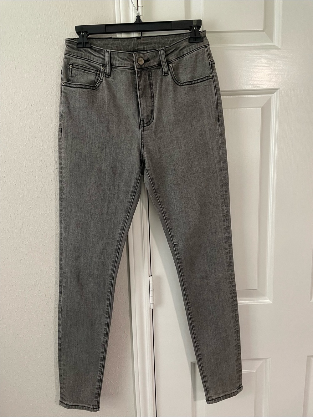 MNML Women's Grey Skinny Jeans or Black Washed